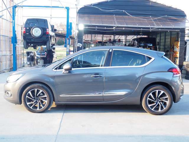 この度は当店在庫をご覧頂き誠にありがとうございます。 ご不明な点等ございましたら、お気軽にメール又はお電話にてお問合せ下さい♪