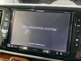 【ナビゲーション】目的地までしっかり案内してくれる使いやすいナビ。Bluetooth接続すればお持ちのスマホやMP3プレイヤーの音楽を再生可能！毎日の運転がさらに楽しくなります！！