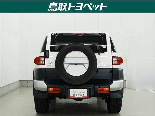 TOYOTA認定中古車とは　【1】まるごとクリーニング【2】車両検査証明書【3】ロングラン保証　この『3つの安心』をセットにした中古車のブランドになります。