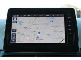 9インチフルセグTV付きナビゲーション搭載車です。長距離ドライブでも快適ですね。