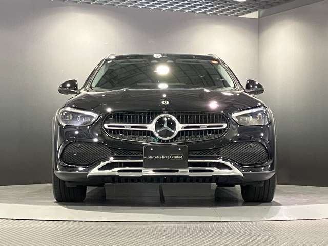 弊社はすべて正規認定中古車です。それは、世の中に存在する数ある中古車の中でも、メルセデス独自の厳しい基準をクリアした高品質な中古車です。