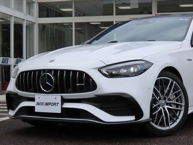 足元にはAMG19インチアルミホイール！