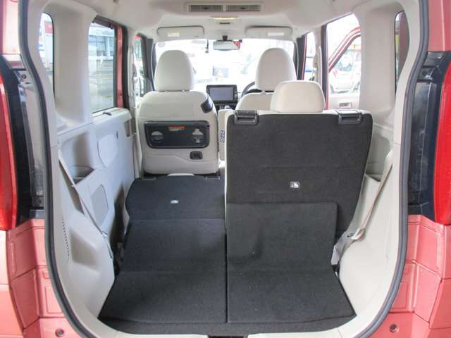 分割して倒すことが出来ますので長いものやいびつな形のものも乗せれます！