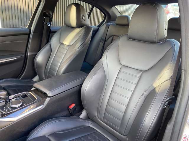 販売車輌は全て修復歴無し車両のみ。お乗りいただいてからもご安心いただける、月額保証もご用意しております。