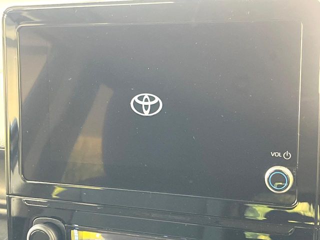 【ディスプレイオーディオ】お持ちのスマホやMP3プレイヤーとの無線接続で音楽再生が可能！コードで繋ぐわずらわしさも無く、手軽にお気に入りの音楽を楽しめます。