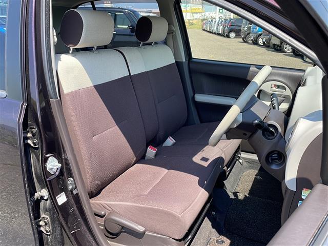 商談ルームにはキッズルームも完備しています☆お子様連れでもゆっくりとお車をお選びいただけます！