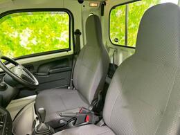 「この車の写真をもっと見たい」「状態が気になる」「この装備はついている？」どんな小さな疑問でもお気軽にお問い合わせください！