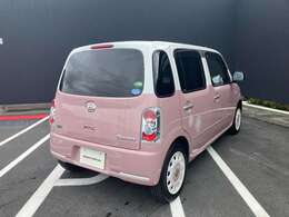 当社自慢のお車です。横にこの車のセールスポイントを、写真と説明でアピールしてあります！まずはご覧になってください。いろんなところをチェックできますよ。