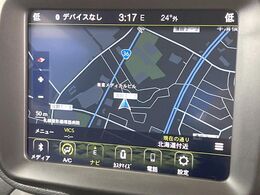 ●純正ナビ:一体感のあるナビは、高級感ある車内を演出してくれます。Bluetooth再生などオーディオ機能も充実しておりますので、運転もより楽しめます♪