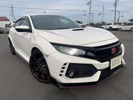 弊社はホンダディーラーです。中古車も販売しておりますが新車も力を入れております！各種試乗車も取り揃えお客様のご要望にあった車種をご提案させて頂きます。人気車を是非店頭で体感して下さい！