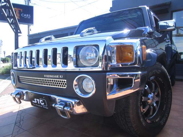 新車並行ハマーH3ラグジュアリーPK！実走行37.629MILお任せ下さい。ご希望やご質問等ございましたら、お気軽にお問合せ下さいませ。【無料ダイヤル】0078-6002-160104お客様からのご連絡お待ち申し上げております。
