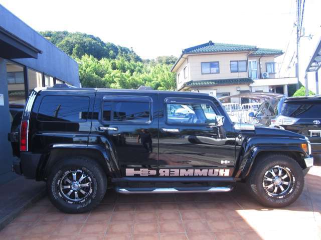 新車並行ハマーH3ラグジュアリーPK！実走行37.629MILお任せ下さい。ご希望やご質問等ございましたら、お気軽にお問合せ下さいませ。【無料ダイヤル】0078-6002-160104お客様からのご連絡お待ち申し上げております。