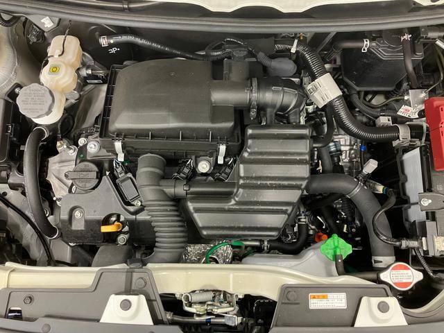 【エンジンルーム】整備工場を併設しておりますので、購入後のメンテナンスもお任せください。ご購入後も安心です♪