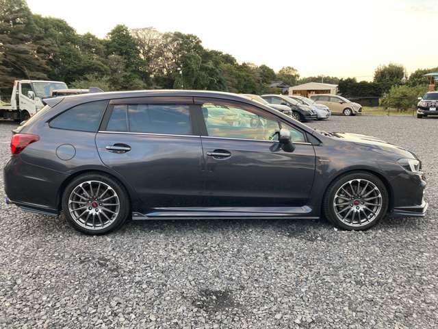 車に関する事ならどんな事でも「フジヤマトレーディングカンパニー　」までお問い合わせ下さい。当店TEL047-199-7081。中古車販売・板金・車検・廃車・買取・保険取り扱い。