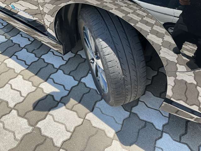タイヤの溝もございます。