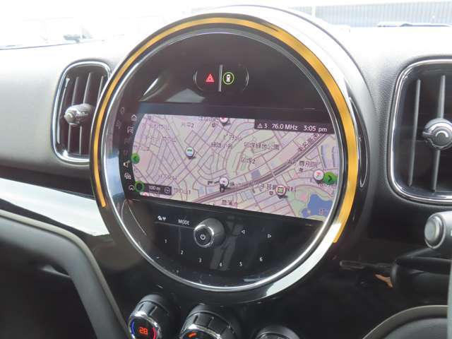 HDDナビ：8.8インチのワイドディスプレイ・20GBのミュージックサーバー・Bluetooth・オーディオストリーミング・ハンズフリーフォン・ボイスコントロールシステム※テレビは見れません※