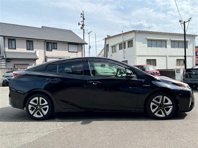 安心、安全なお車にお乗りいただくために、お得なメンテナンスパックもご用意しております。購入から納車後まで軽ワールドにてお客様の愛車のトータルサポートをさせていただきます。