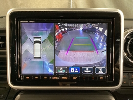狭い場所での駐車やすれ違いなどでより的確な運転操作に役立つ360°ビューモニターが装備されています。