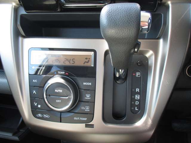 問い合わせは、無料電話（0078-6002-107202）井口自動車までお願い致します。