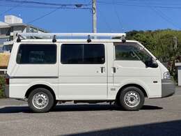 販売車は弊社スタッフによる丁寧なポリッシャー仕上げ、室内クリーニング、整備点検交換をしてのお渡しになります。ナビ、ETC、バックカメラ、新品タイヤなどご希望の場合もご相談ください！