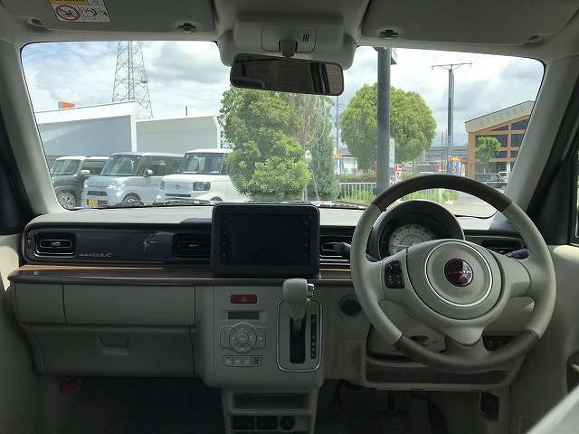 ご購入後のメンテナンスのご来店の際、ご予約いただいたお客様にはケーキをご用意しております！カフェのような空間でゆっくりおくつろぎ頂けますよ！