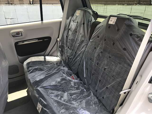 積載車も所有していますので、万が一の時でも当店スタッフにてお車の無料引き取りも行っております。