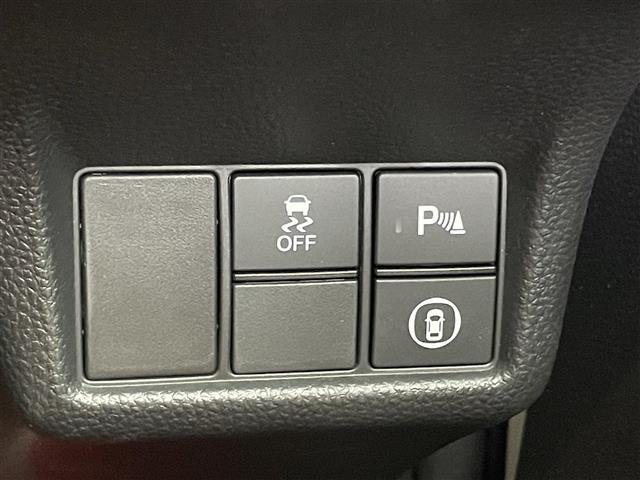 【運転席操作部】快適なドライブを楽しむための機能が装備されています！運転席から触れるので、使いやすいです！除菌プランいれていただくと、さらに清潔で安心していただけます！