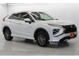 大好評のボディコーティング「ハイモースコート」もご納車までに施工可能。雨染みや線傷など中古車だからと諦めていませんか？ピカピカの状態でお乗り出しいただけます。