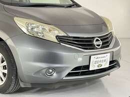 一般的なハイブリッド車とは異なり、エンジンは発電のみに徹し、タイヤを直接駆動するのはモーターだけです。これにより、まるで電気自動車に乗っているかのような、独特の走行フィールを実現しています。