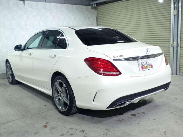 ●外装は専任スタッフが真心込めてキレイに丁寧に仕上げております。そのクオリティーの高さはぜひお客様の目でしっかりお確かめください。