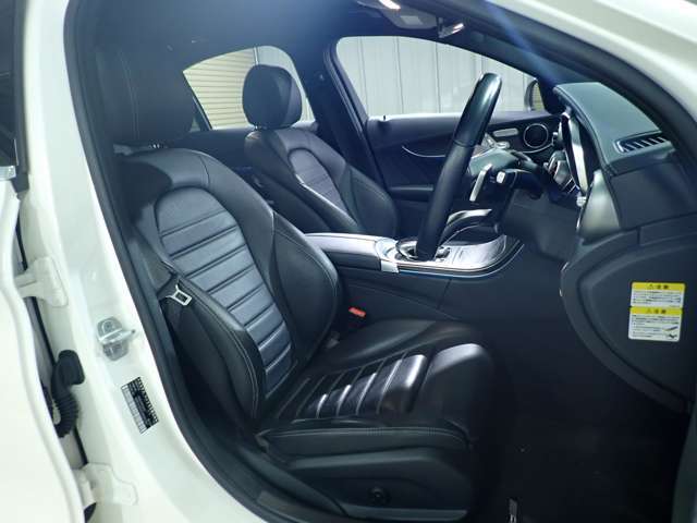 ●展示車は、すべてクリーニング施行済です。納車前にもクリーニングを行います。