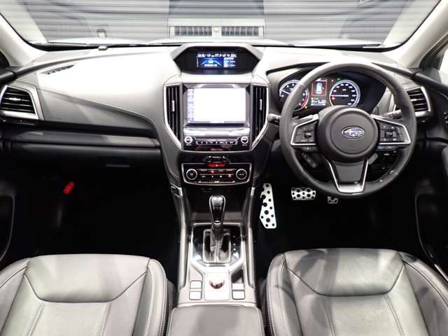 当店の禁煙車両は、スタッフ2人以上で確認し、タバコの匂いが無いものを【禁煙車】として扱っています。(アレルギーや敏感な方は現車確認時にご確認下さい。)