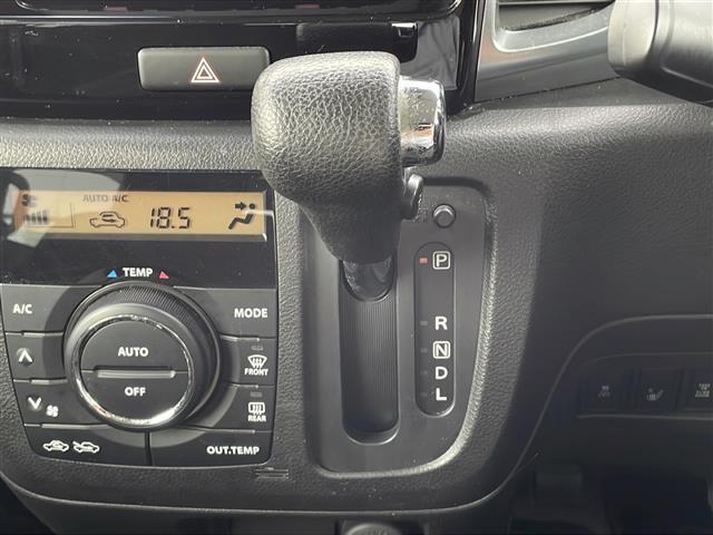 【　シフト　】スムーズなシフトチェンジで快適にお車を操縦していただけます！