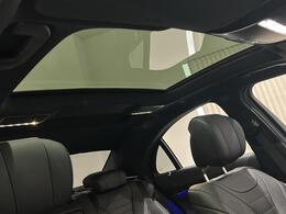 LIBERALAは、輸入車選びの新たなスタイルを提案するインポート・セレクト・ブランドです。オーナー様となる方がクルマから直接感じる感性を第一にした、最良の一台との出会いをコーディネートいたします。