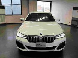 ●Yanase　BMWプレミアムセレクション中川店　【　名古屋市中川区法華1丁目248　】