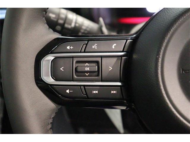 運転しながら操作が出来る画期的装備！これ便利です