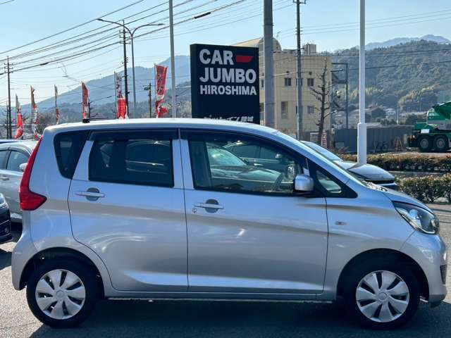 お申し付け頂ければ指定箇所の写真もお送りいたしております。遠方で現車をご覧になれない方は特に、メール、お電話にて、お気軽にお問い合わせくださいませ。