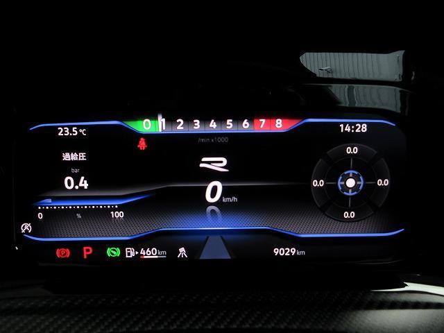 デジタルメータークラスター搭載でございます。車両走行情報が確認できメーターも見やすくなっております☆