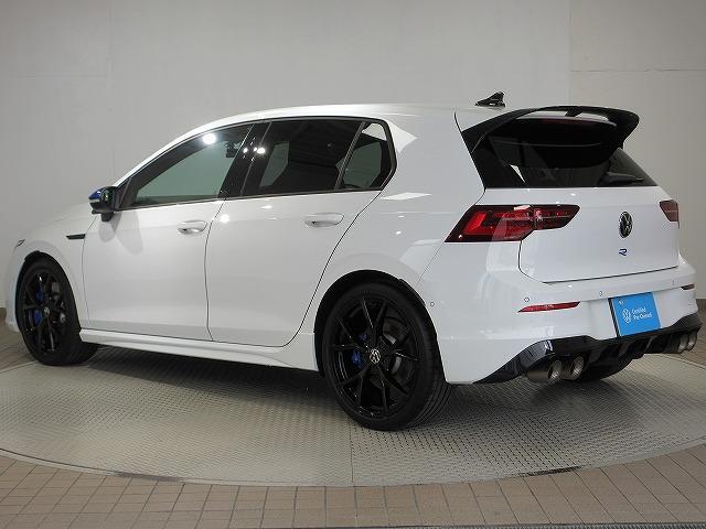 360度どこから見てもカッコイイ水平基調でRならではのデザインとなっております！！