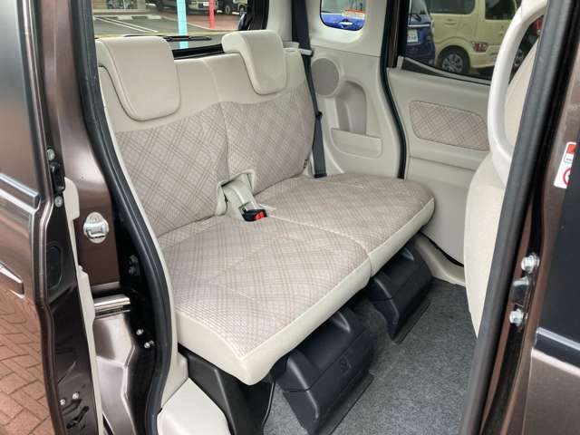 【ディーラーの車は高い？】実はそんなことないんです！ディーラーはオークションなどを使わず、自社で車を仕入れているので安いんです☆さらに諸費用も明確で安いので、総額で比較してみてくださいね♪