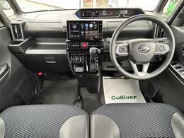 広々使えるフロントシート！