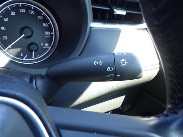 【スピードメーター】『スピードメーター』の画像になります。メーターがシンプルで見やすく運転しやすいですね！