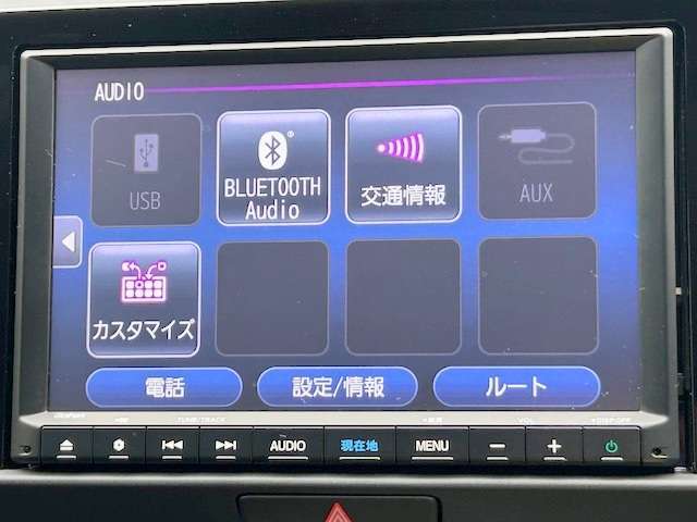 純正SDナビ、フルセグTV付き、Bluetoothオーディオ・DVDビデオも再生可能です！ナビ付き条件でお探しの方は必見です！