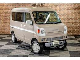 エブリィワゴンJPターボ！スズキ純正キャラバンアイボリーメタリック　14インチタイヤホイール新品装着　車両の詳細は画像コメントをご覧ください。