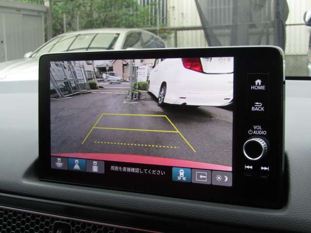 バックカメラ付き☆駐車時の後方確認に便利です！