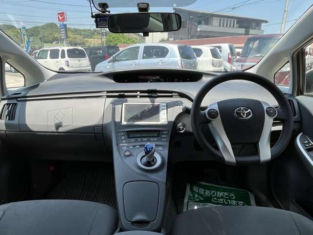 シシドモータースではお車のご購入はもちろんのこと、納車後の整備・車検や万が一の事故の際の板金修理に対しても対応が可能です。