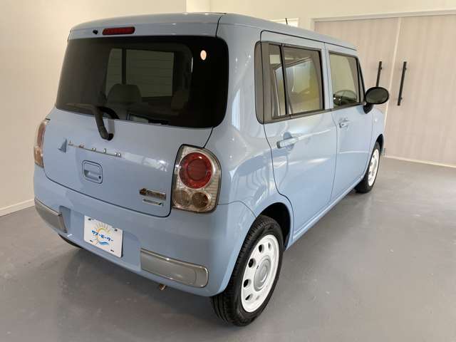 外装色はエアブルーメタリックになります♪コンパクトな車体で洗車後の拭き上げも楽チンです♪