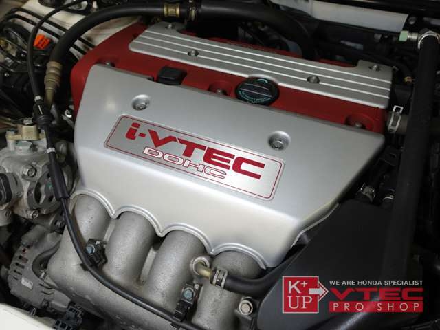 DC5タイプRに搭載する為に作られたK20A　i-VTECエンジン。自然さと扱いやすさを重視した第一世代のB型エンジンと比べるとサーキットを意識した低速から湧き上がるようなパワー感がたまりません。