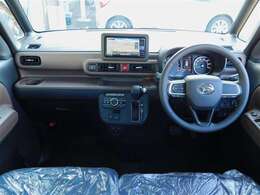 コックピット全景