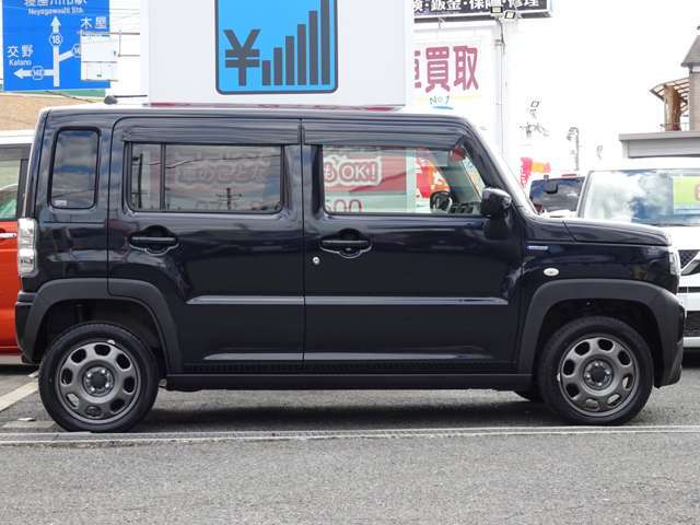 軽自動車から特殊、大型まで多彩な車種を扱っております。気になるお車やお探しのお車がございましたら、一度ご連絡ください。【HP　http://www.jobcars.net　TEL　072-852-8500】